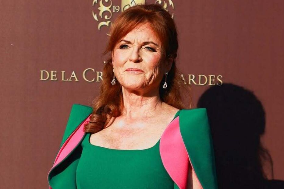Sarah Ferguson mantém laços com André apesar do divórcio