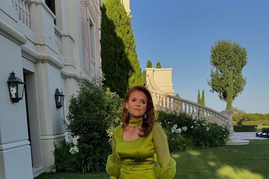 Sarah Ferguson mantém laços com André apesar do divórcio