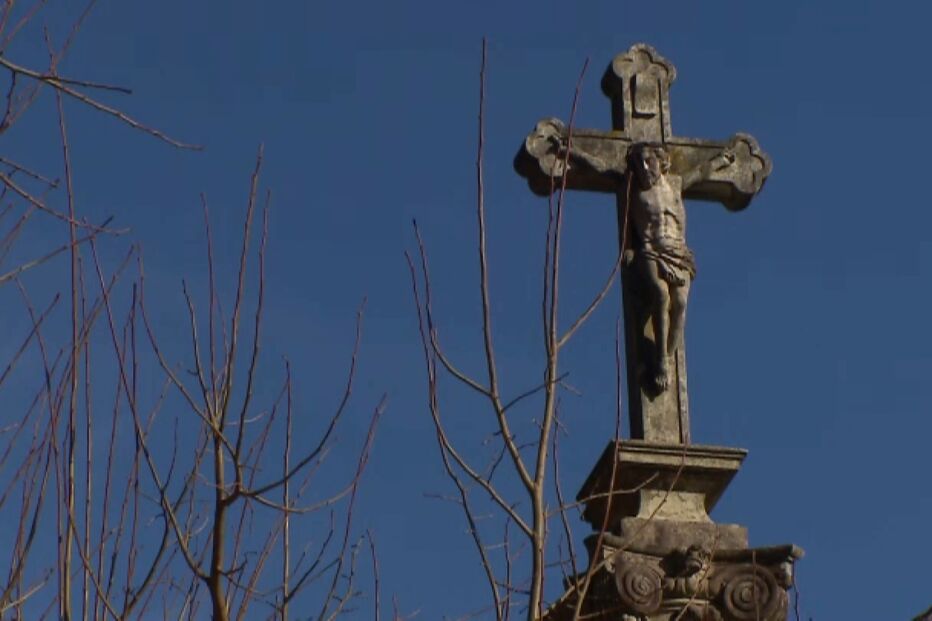Igreja protege padres dos abusos sexuais: Vaticano arquiva processos em investigação de sacerdotes ainda vivos