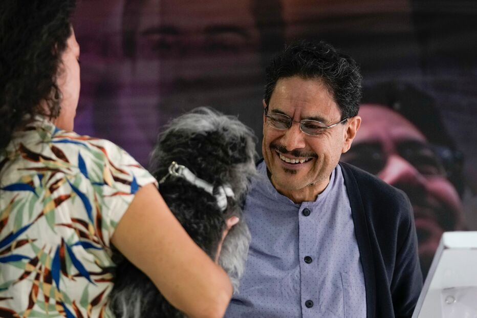 Candidato de esquerda às eleições presidencias na Colômbia, Iván Cepeda