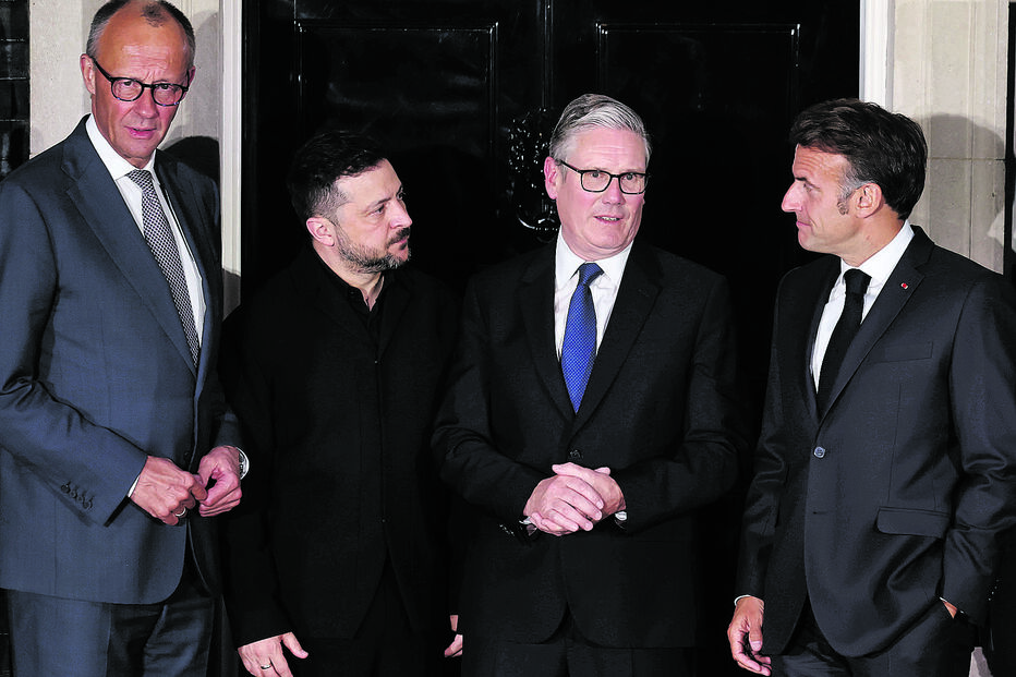 O chanceler Friedrich Merz, Zelensky, o primeiro-ministro britânico, Keir Starmer, e Emmanuel Macron reunidos em Londres