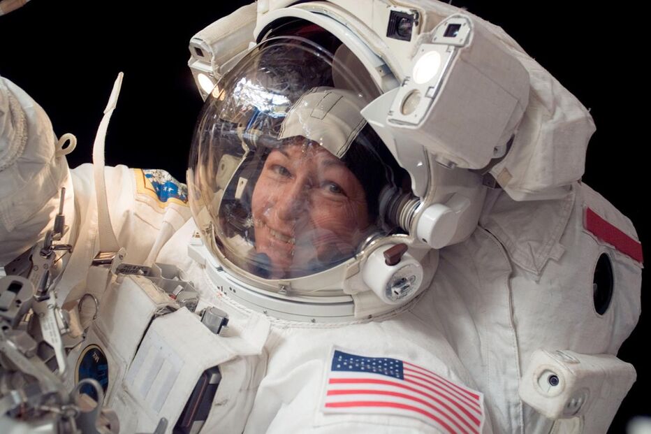 Peggy Whitson esteve no espaço mais de 500 dias