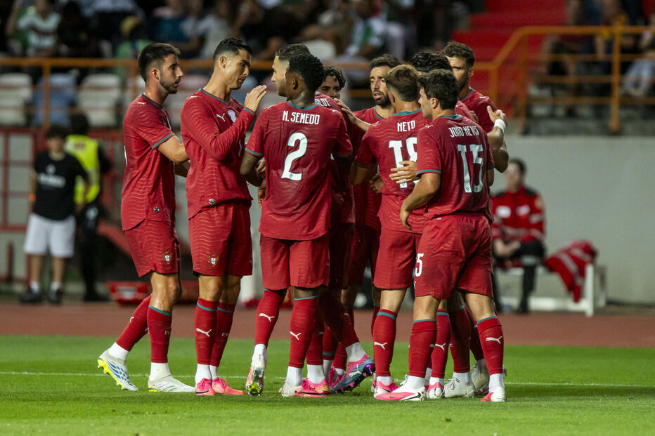 Portugal venceu esta quarta-feira a Nigéria por 2-1, no Estádio Municipal Dr. Magalhães Pessoa, em Leiria