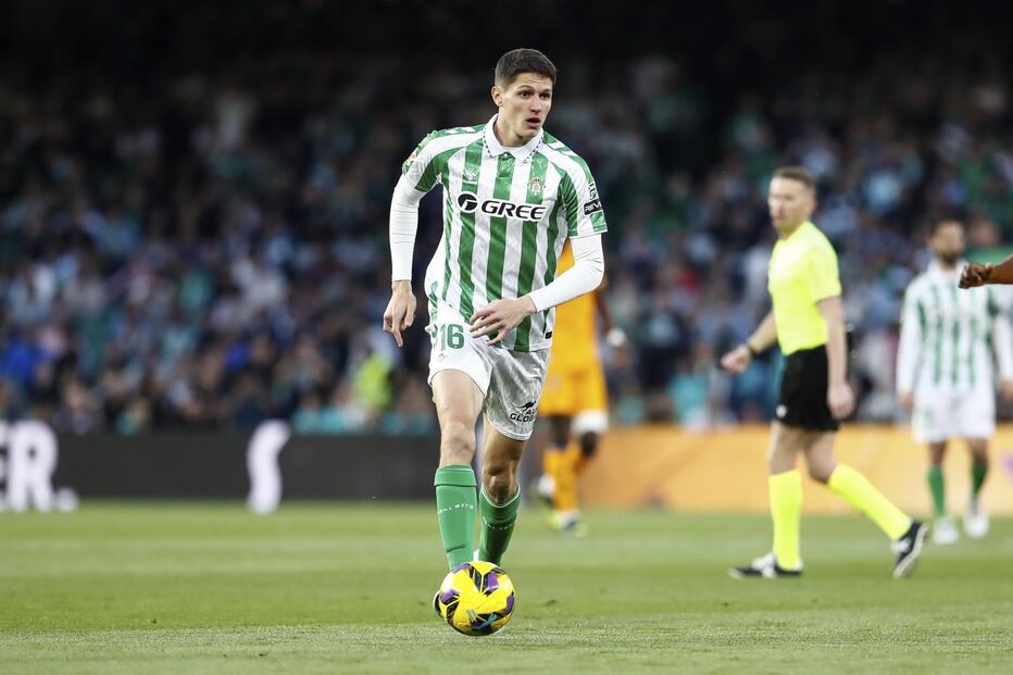 Altimira no Real Betis v Real Madrid