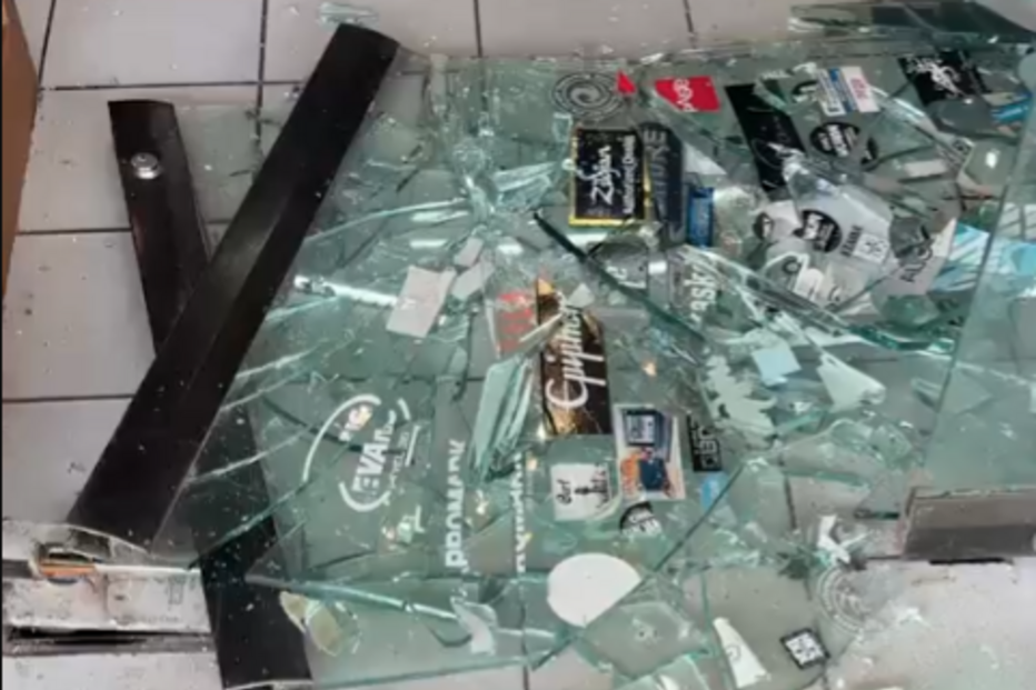 Sismo de magnitude 6.7 atingiu centro da Indonésia 