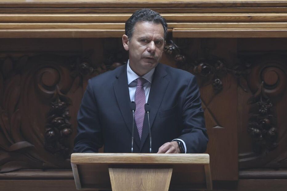Luís Montenegro no debate quinzenal desta quarta-feira