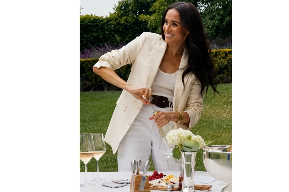 royalstylewatch_1781218227_3917462842377307798_562739729.jpg