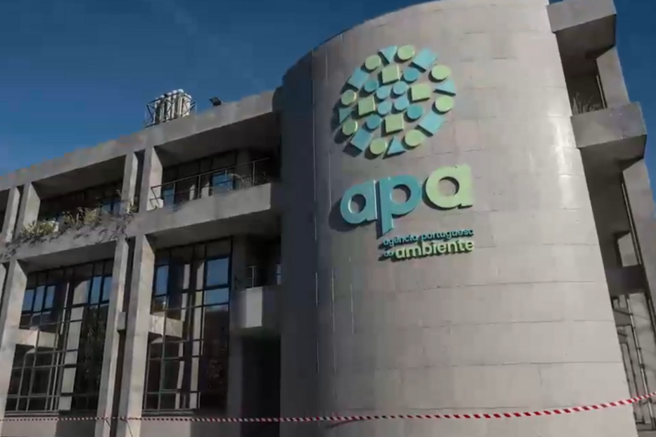 APA reconhece que exploração privada de praias da Arrábida pode ter impactos ambientais 