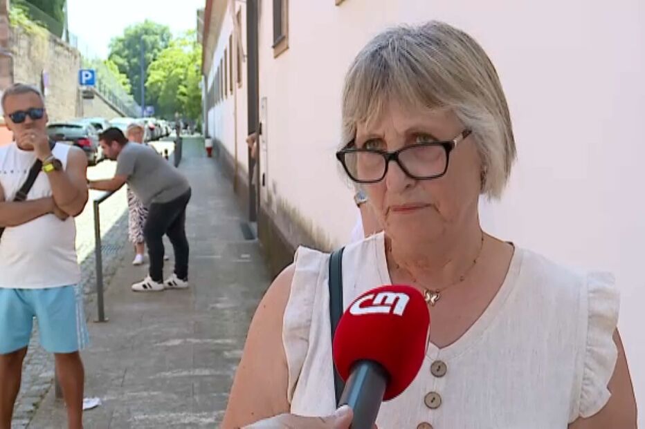 “A minha mãe deixou de andar e perdeu a lucidez”: filha de utente conta horror em lar ilegal