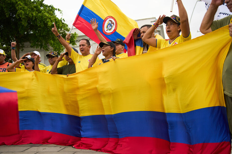 Colombianos vão às urnas no domingo para a segunda volta das presidenciais