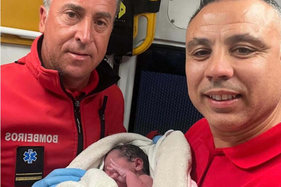 Bombeiros de Vila do Conde ajudam a realizar um parto  