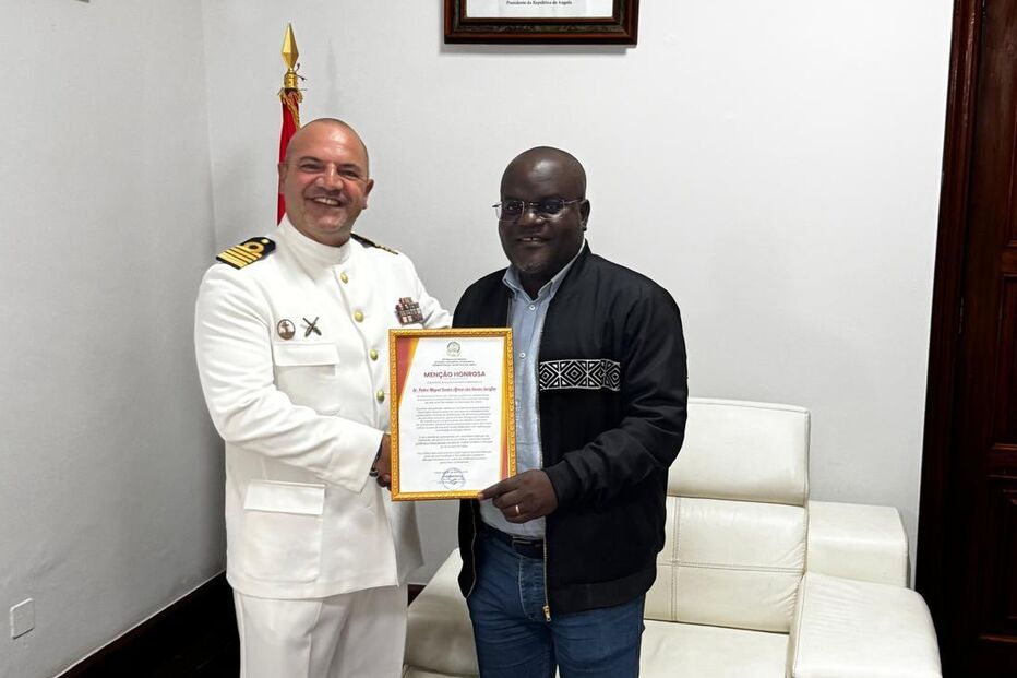 Pedro Santos Serafim recebe a homenagem de Carlos Pacatolo