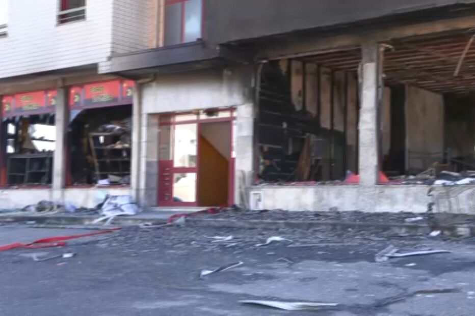 15 desalojados após incêndio em cave de uma loja em Santa Maria da Feira 