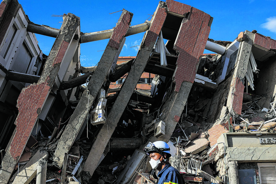 Destruição desoladora em Catia La Mar