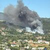 <![CDATA[ Mais de 70 bombeiros e dois meios aéreos combatem fogo na Póvoa de Lanhoso ]]>