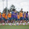 <![CDATA[ Treino de Portugal arranca com oito jogadores no ginásio, incluindo Ronaldo ]]>