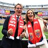 <![CDATA[ Príncipes da Noruega invadem balneário para felicitar Haaland após vitória frente ao Brasil ]]>