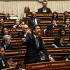 <![CDATA[ Hugo Soares convicto de que ministro da Educação irá ao parlamento quando os deputados quiserem ]]>