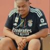 <![CDATA[ Filho de médico agredido com tochas a arder em luta de claques em dérbi de futsal ]]>