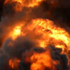 <![CDATA[ Bombeiros combatem incêndios após novo ataque russo a Kiev ]]>