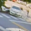 <![CDATA[ Imagens de videovigilância mostram os momentos que se seguiram após condutor ser morto a tiro por agente do ICE ]]>