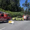 <![CDATA[ Três feridos, entre eles uma criança, em despiste de carro seguido de capotamento na Maia ]]>