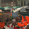 <![CDATA[ Manifestantes enfrentam polícia em Veneza durante protesto contra megaiate de embaixador dos EUA ]]>