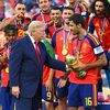 <![CDATA[ Trump nega qualquer tensão com Espanha e diz que felicitou a equipa pela vitória no Mundial2026 ]]>