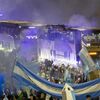 <![CDATA[ Milhares celebram à chuva chegada de seleção argentina do Mundial2026 sem Messi ]]>