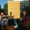 <![CDATA[ "Luta do Ano: Paredes vs Gavi": Lamine Yamal entusiasma-se com cartaz durante festejos nas ruas de Madrid ]]>