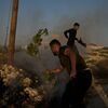 <![CDATA[ Jornalistas morrem asfixiados em ataque israelita com gás lacrimogéneo na Cisjordânia ]]>