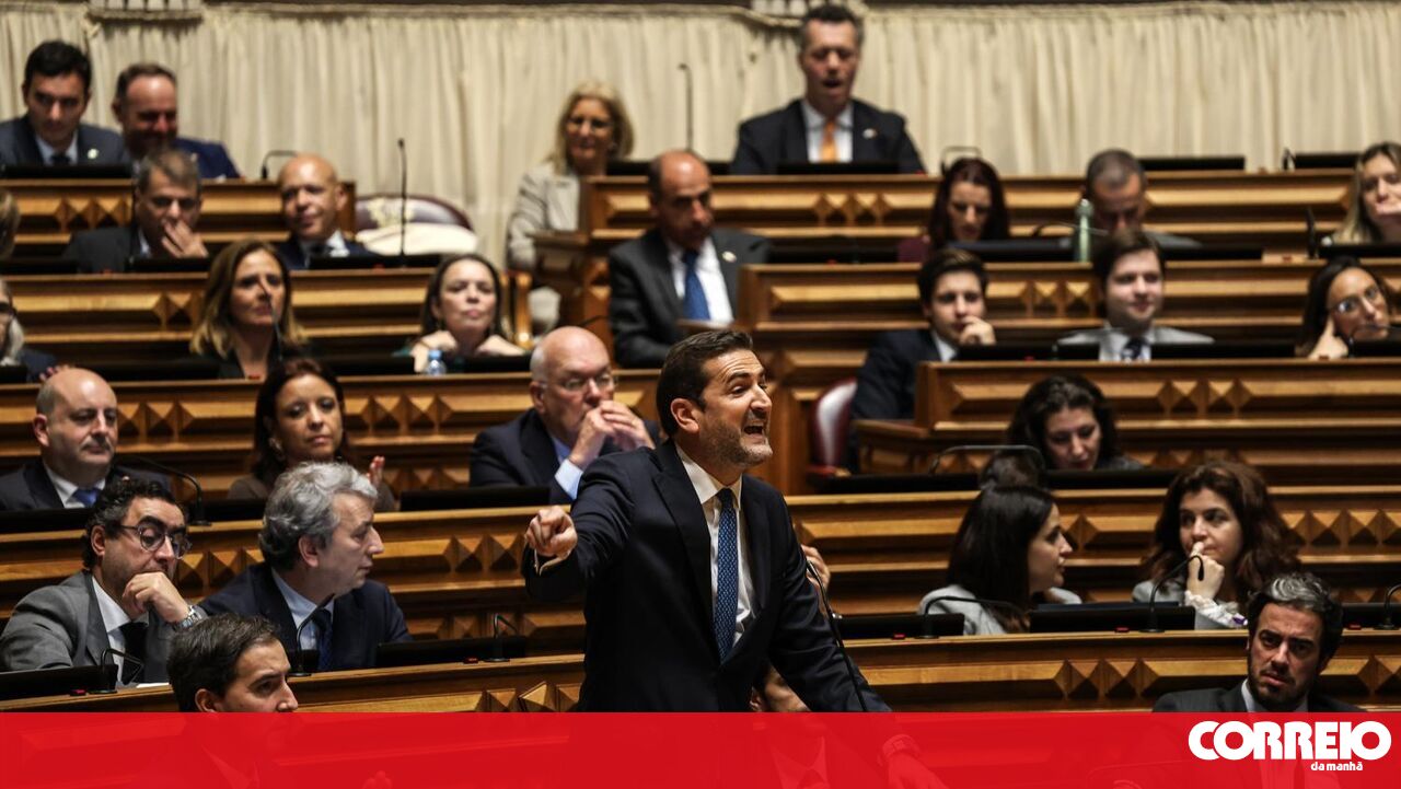 Hugo Soares convencido de que ministro de Educación irá al parlamento cuando los diputados quieran