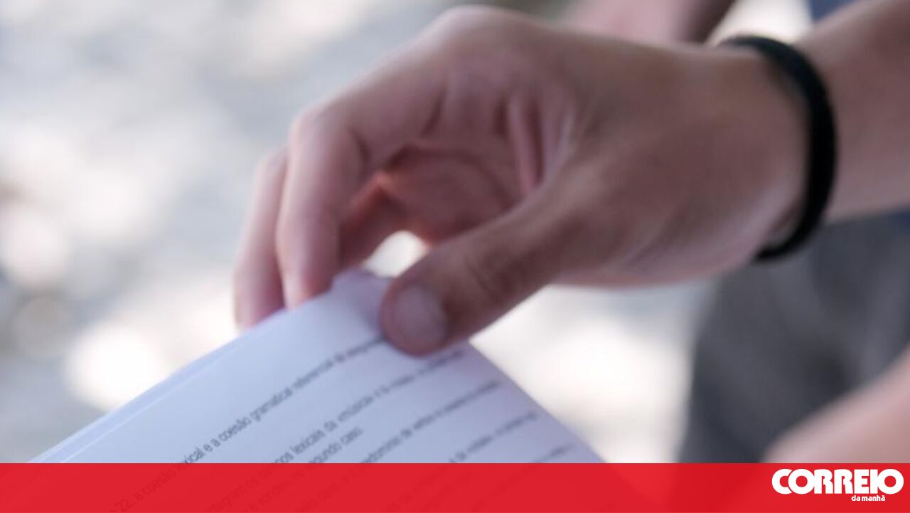 <![CDATA[ Pautas dos exames nacionais do 9.º ano e de alguns exames do secundário ainda não foram publicadas na Madeira ]]>