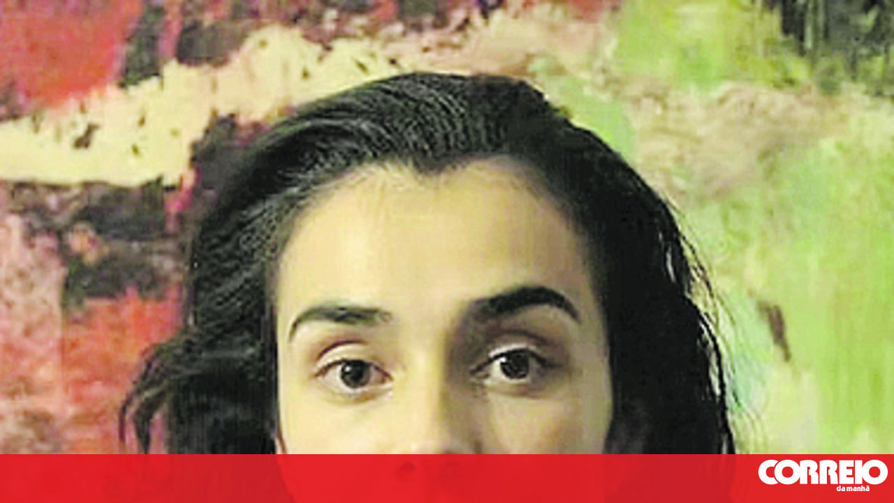 <![CDATA[ Realizadora Tânia Dinis recebe prémio em Ovar ]]>