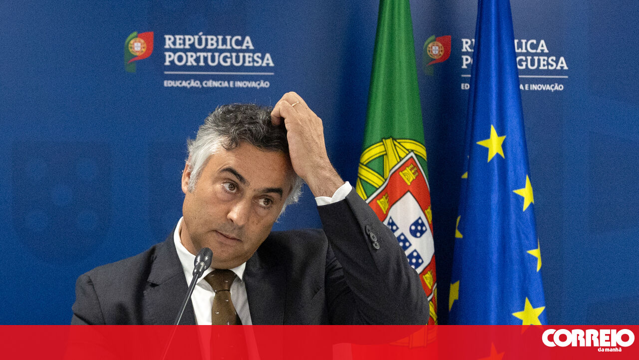 <![CDATA[ Incerteza nas notas mexe com 2.ª fase do concurso ao superior ]]>