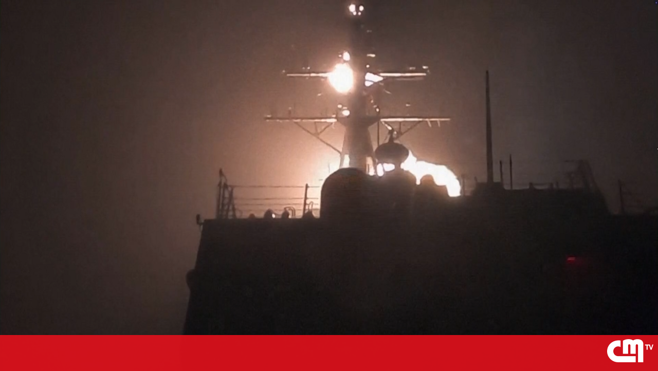 <![CDATA[ EUA divulgam imagens da mais recente vaga de ataques aéreos contra infraestruturas militares no Irão   ]]>