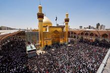 Enterro do antigo líder supremo do Irão Ali Khamenei atrasado