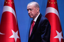 Erdogan surpreende líderes europeus da NATO com presente inesperado