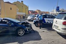 Fuga louca pelas ruas de Lisboa termina em acidente e detenção. Por pouco não atropelou crianças