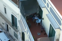 Novas imagens mostram varanda onde Sandra Gregório soterrou a mãe num canteiro