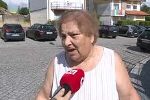 'Isto é sangue de pulgas': idosa preocupada com marido que está acamado durante praga na Maia 