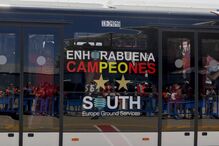 Seleção espanhola à chegada a Madrid após vencer Mundial