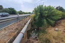 Autoridades suspeitam que vítima tenha caído a atravessar ribeira