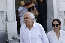 Tozé Brito, cantor e letrista português