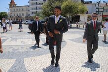 Gonçalo Ramos e Margarida Amaral chegam à Igreja da Ordem Terceira em Faro