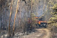 Entra em fase de resolução incêndio que mobilizou mais de 140 operacionais e cinco meios aéreos em Pombal