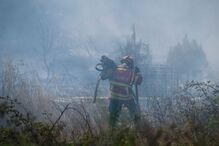 Incêndio nas Caldas da Rainha entrou esta terça-feira em resolução após mobilizar forte dispositivo de combate 
