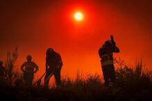 Bombeiros combatem incêndio em Valpaços 