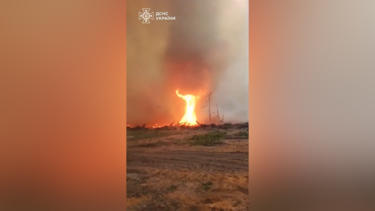 Raro "tornado de fogo" forma-se em incêndio na zona de exclusão de Chernobyl