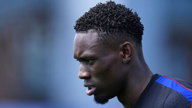 Folarin Balogun foi expulso no jogo dos 16 avos de final diante da Bósnia, mas ficou com o castigo suspenso 